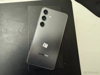 Samsung Galaxy S24 - 3