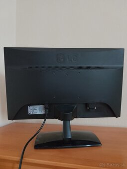 LG Flatron IPS225V-BN 20" - 3
