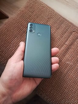 Motorola Moto E40 - 3
