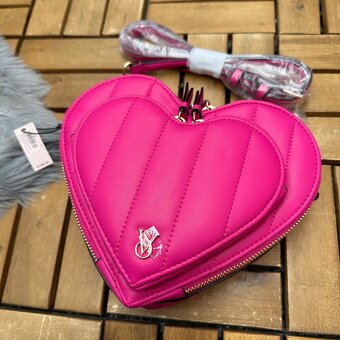 Victoria’s secret srdiečková kabelka - 3