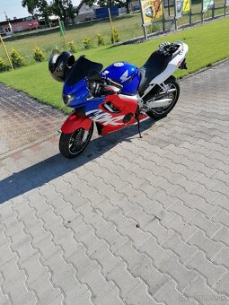 Honda CBR 600f - 3