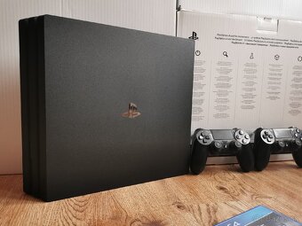 PS4 PRO 1TB - 3
