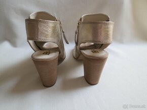 Dámské kožené sandále zn.NESSI - veľ.39 - 3