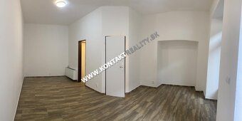 Obchodné priestory pasáž Valentína, Hlavná, Staré mesto - 3