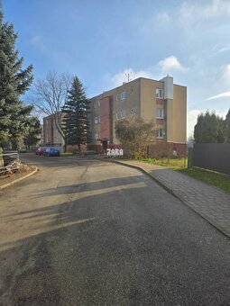 Sečovce - pekný 3 izbový TEHLOVÝ byt 73m2, balkón, záhrada.I - 3