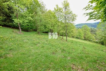 Pozemok na stavbu chát 7975m2 -Čadca Husárik + pozri video - 3