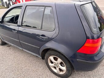 Volkswagen Golf IV - 3