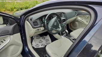 Volvo V40 D3 Momentum Geartronic - 3