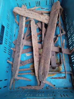 Kované klince klamre - 3