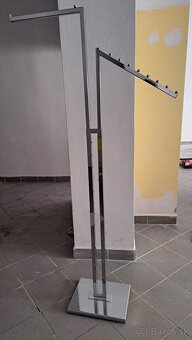 Stojanové vešiaky - 3