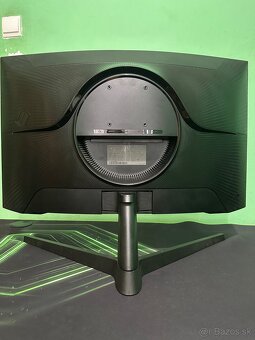 Monitor Samsung 27” - 3