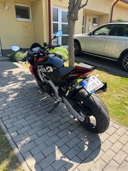 APRILIA TUONO V4 FACTORY - 3