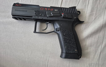 Pištoľ CZ 75 P-07 - 3