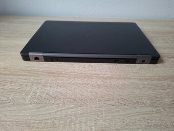 DELL Latitude 5570 i5 6200u/256GB NVME/15.6 LED - 3