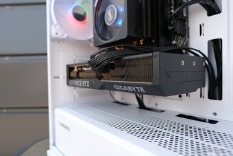Herný PC, Ryzen 5 7600X, RTX 4070, 32GB RAM, SSD, 24m - 3