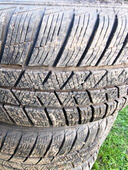 Zimné pneu 205x55R16, plech disk 7J16 ET45 Škoda Octavia - 3