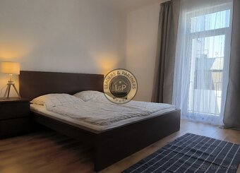Moderný 2 izbový byt na prenájom, Laurinská - Staré Mesto - 3