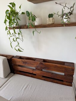 Paletové sedenie s poduškami/sedákmi - 3