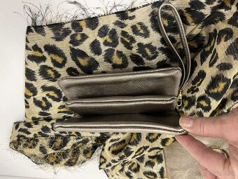 🤩 NOVÁ MK Wristlet Taštička/Peňaženka s 3 Priehradkami - 3