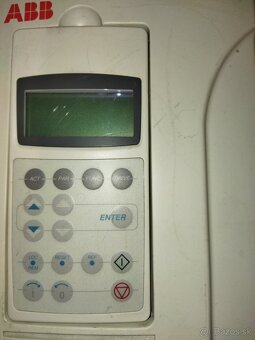 Predám frekvenčný menič ACS800 - 3