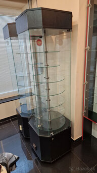Otočný presklený stojan - vitrína - 3
