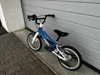 predám modrý bicykel WOOM 2 - 3