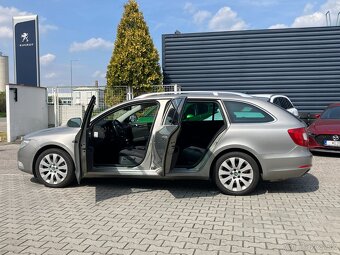 Škoda Superb Combi 2.0 TSI 147 kW Elegance DSG - 3