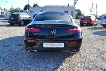 Mercedes-Benz E trieda Kupé 300d - 3