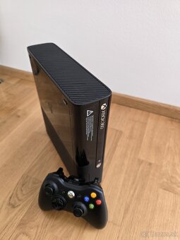Xbox 360e - 3