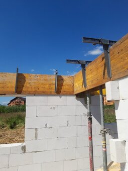 Klinové šalovacie svorky + doka dosky - 3