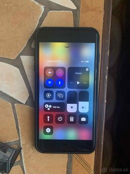 iPhone 7 Plus 32GB - 3