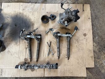 Rozpredam motor 1.6tdi 77kW CLHA CLHB - 3