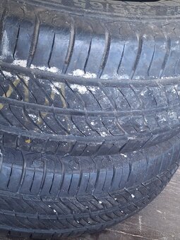 235/65R16C - 3