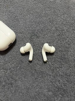 AirPods pro 2 generácie, magsafe USB C - 3