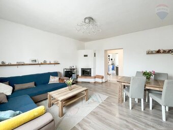 PREDANÉ Predaj: 3-izbový byt s krbom priamo v centre L - 3