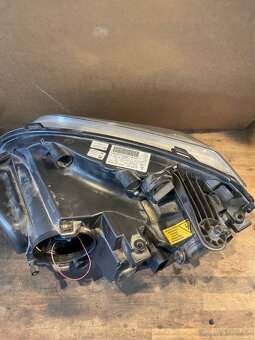 Predné svetlo Mercedes GLK X204 - 3