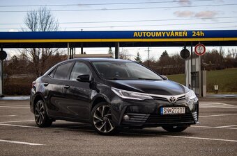 Toyota Corolla sedan 1.6 Ececutive - 3