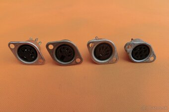 Tesla káble a konektory . - 3