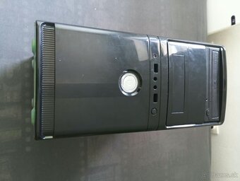 PC skrinka s psu - 3