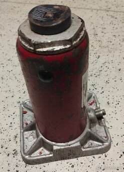 Hydraulický zdvihák - 3