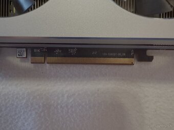 AMD Radeon VII 16 GB - 3