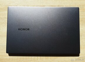 ako nový krásny štýlový 15.6 Honor MagicBook X 15, 8GB/256GB - 3