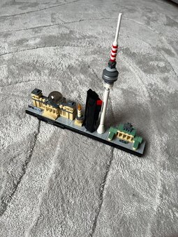 Lego Architecture Berlin 21027 - 3