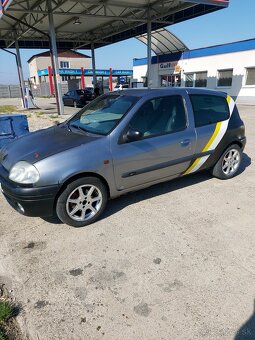 Renault Clio 1,6 16v Rally auto - 3