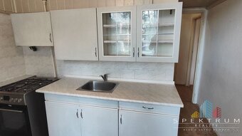 SPEKTRUM REALITY- Na Predaj 2-izbový byt, 57 m2, okres Priev - 3