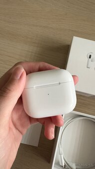 Apple AirPods 3rd generation - 3
