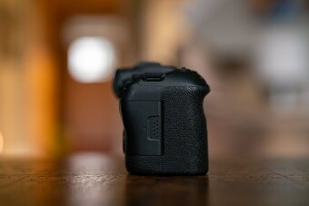Canon EOS R6 - 3