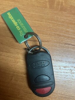 Nissan terrano Ford Mavericks - 3