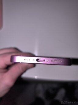 Predám iPhone 16 – poškodený displej - 3