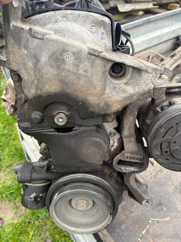 Dacia logan sandero - 3